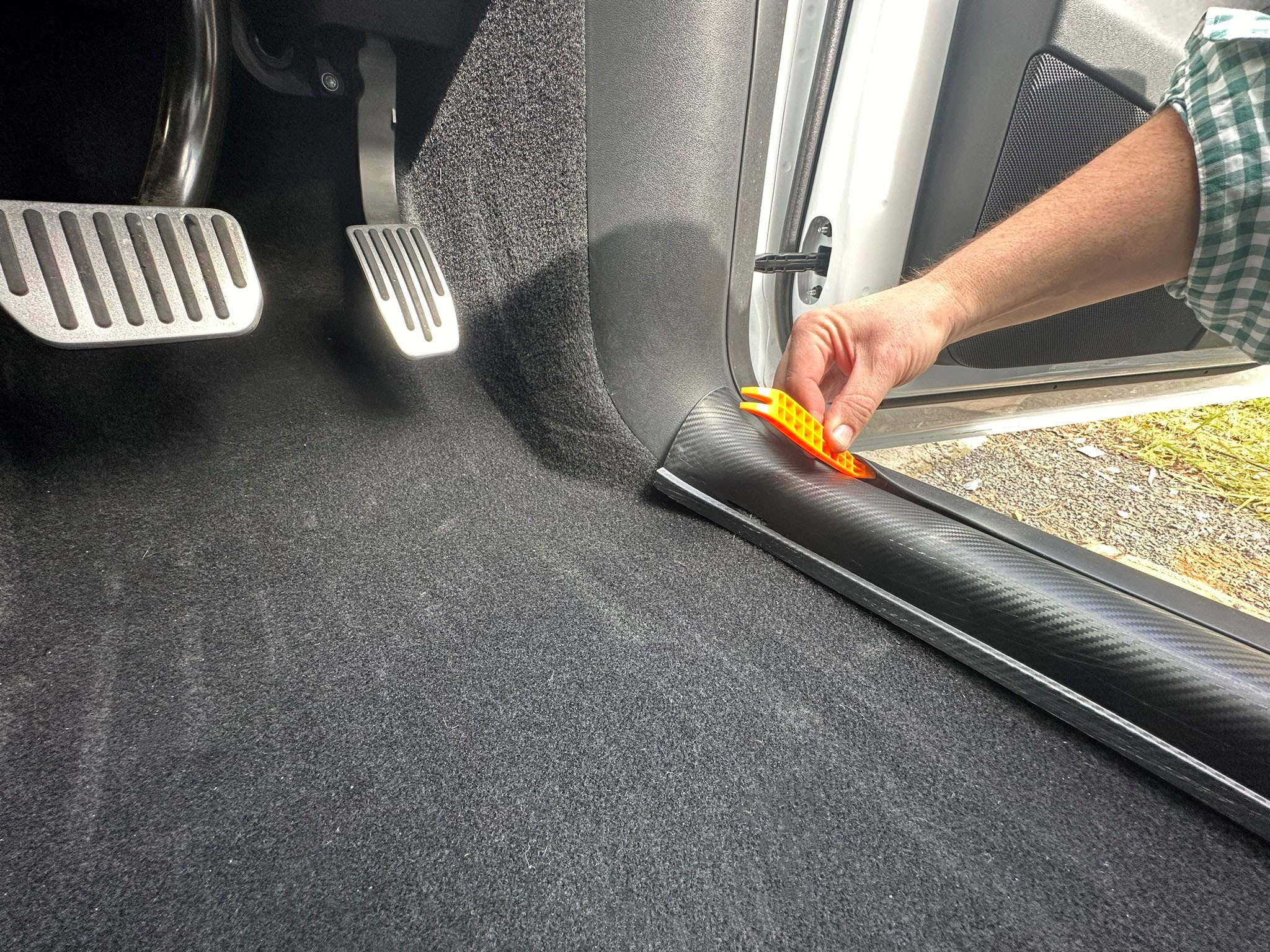 After Market Scuff Guard 1